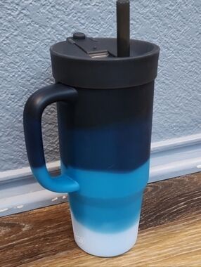 NWOT Silipint 32 oz Straw Humbler Tumbler Moon Beam White Teal Blue Black Ombre